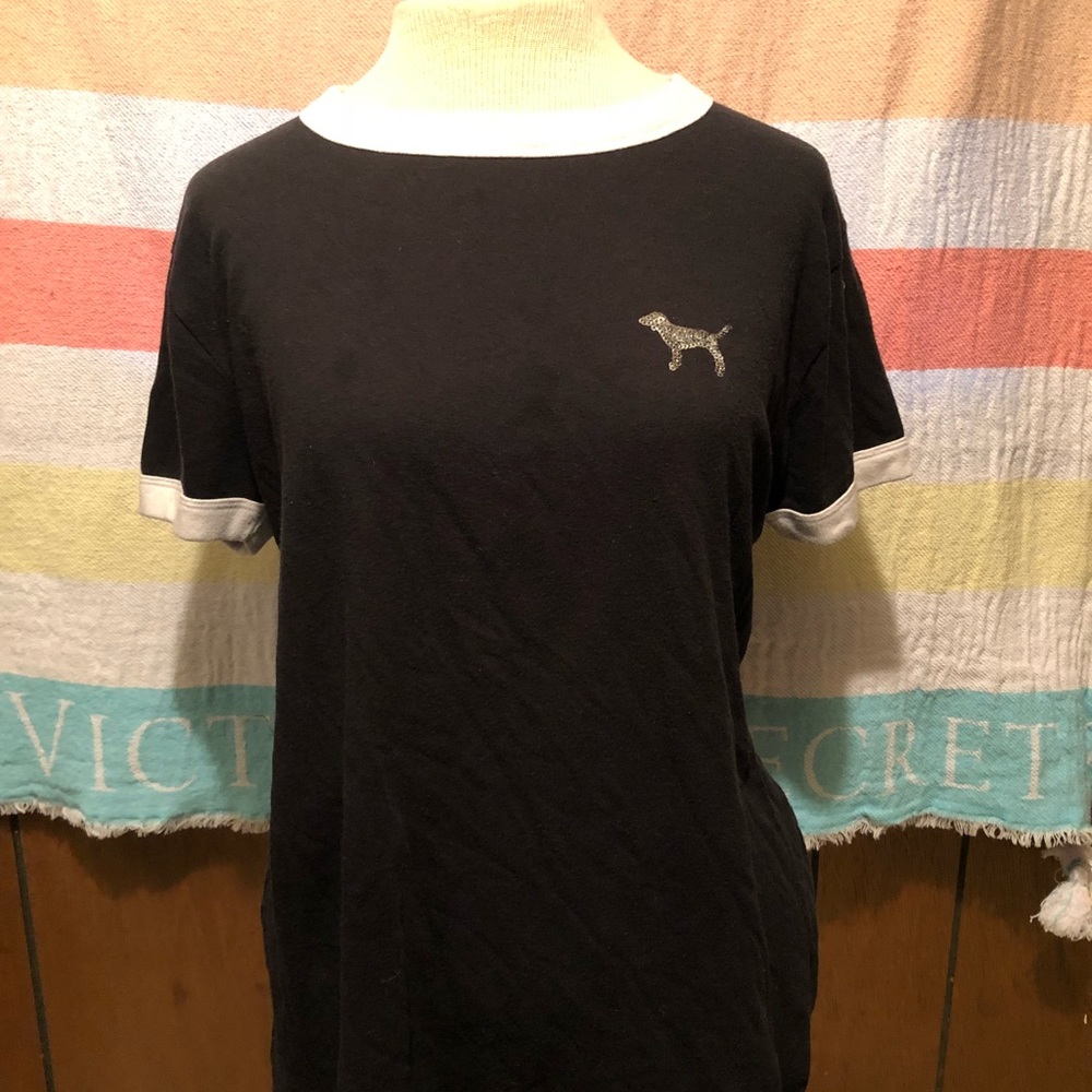 Victoria secret shirt !